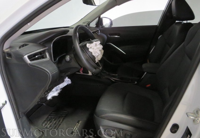 2023 Toyota Corolla Cross - Image 27