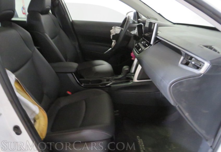 2023 Toyota Corolla Cross - Image 26