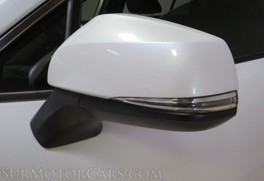 2023 Toyota Corolla Cross - Image 16