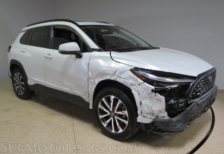 2023 Toyota Corolla Cross - Image 2