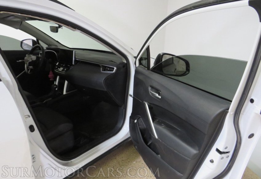 2023 Toyota Corolla Cross - Image 22