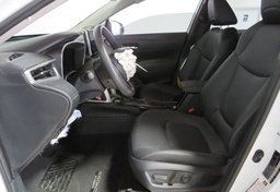 2023 Toyota Corolla Cross - Image 25