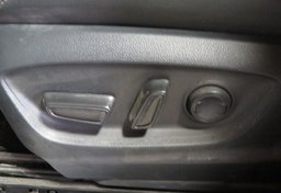 2023 Toyota Corolla Cross - Image 42