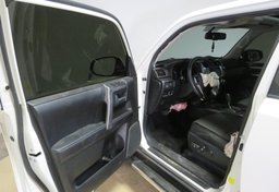 2018 Toyota 4Runner - Image 21