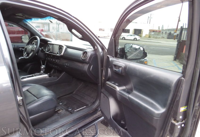 2020 Toyota Tacoma 4WD - Image 25