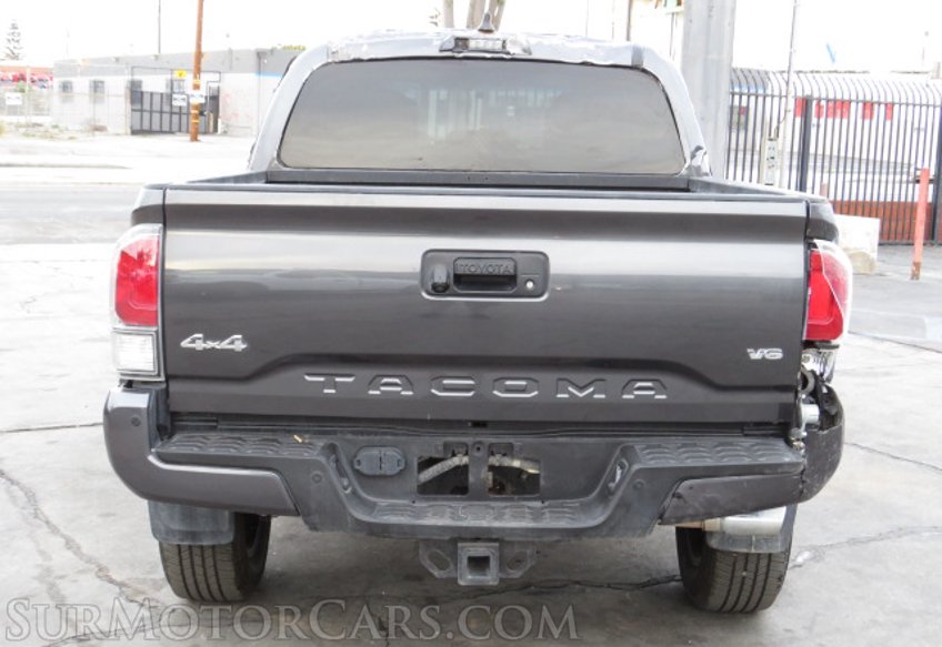 2020 Toyota Tacoma 4WD - Image 12