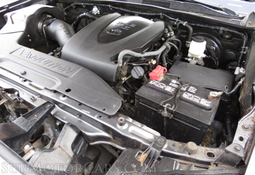 2020 Toyota Tacoma 4WD - Image 54