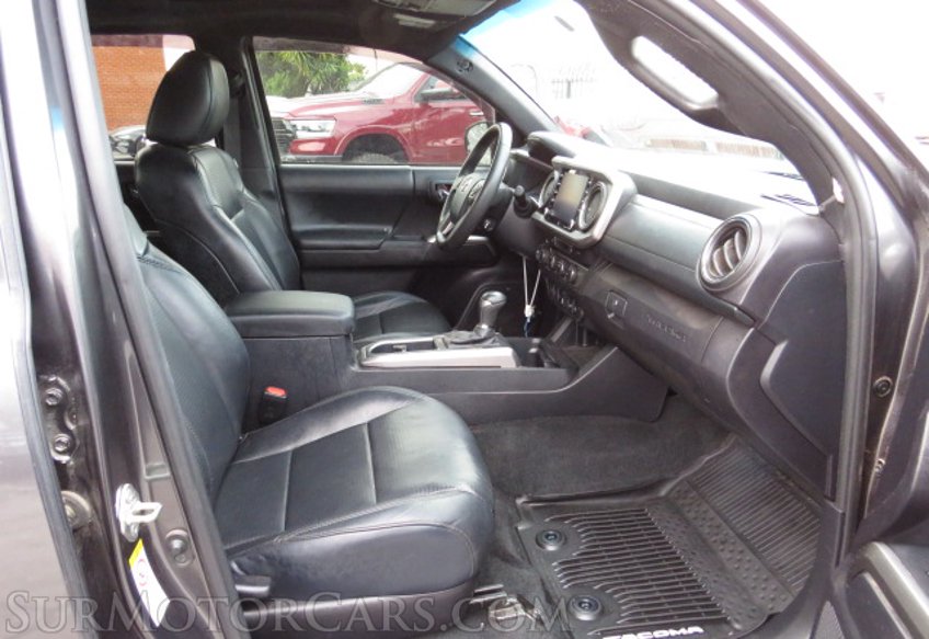 2020 Toyota Tacoma 4WD - Image 22