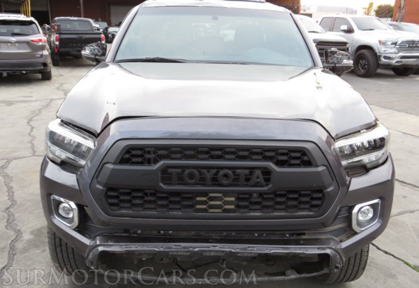 2020 Toyota Tacoma 4WD - Image 11