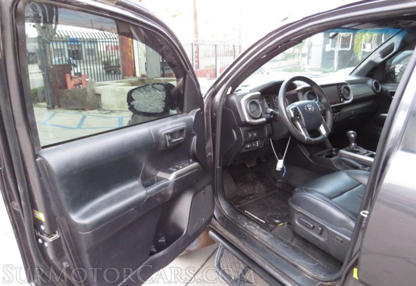 2020 Toyota Tacoma 4WD - Image 26