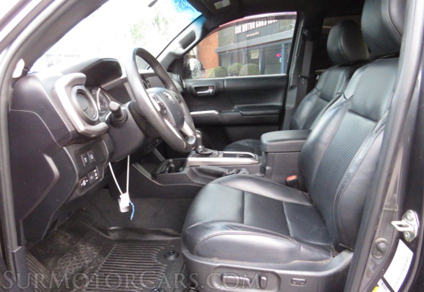 2020 Toyota Tacoma 4WD - Image 23