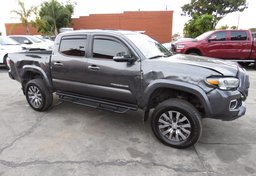 2020 Toyota Tacoma 4WD - Image 2