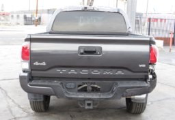 2020 Toyota Tacoma 4WD - Image 12