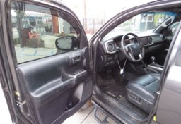 2020 Toyota Tacoma 4WD - Image 26