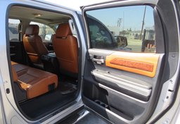 2014 Toyota Tundra  Truck - Image 25
