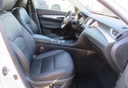 2019 Infiniti QX50 - Image 25