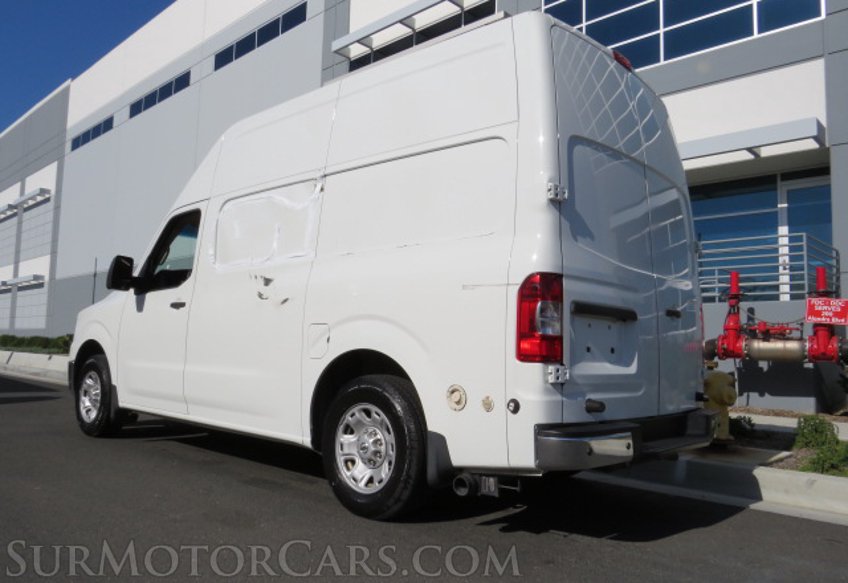 2013 Nissan NV - Image 10