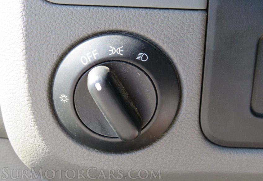 2013 Nissan NV - Image 44