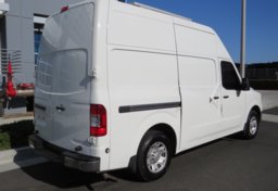 2013 Nissan NV - Image 11