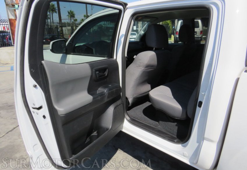 2021 Toyota Tacoma - Image 21