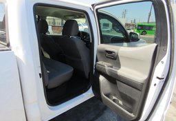 2021 Toyota Tacoma - Image 22