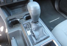 2021 Toyota Tacoma - Image 40