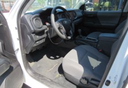 2021 Toyota Tacoma - Image 23