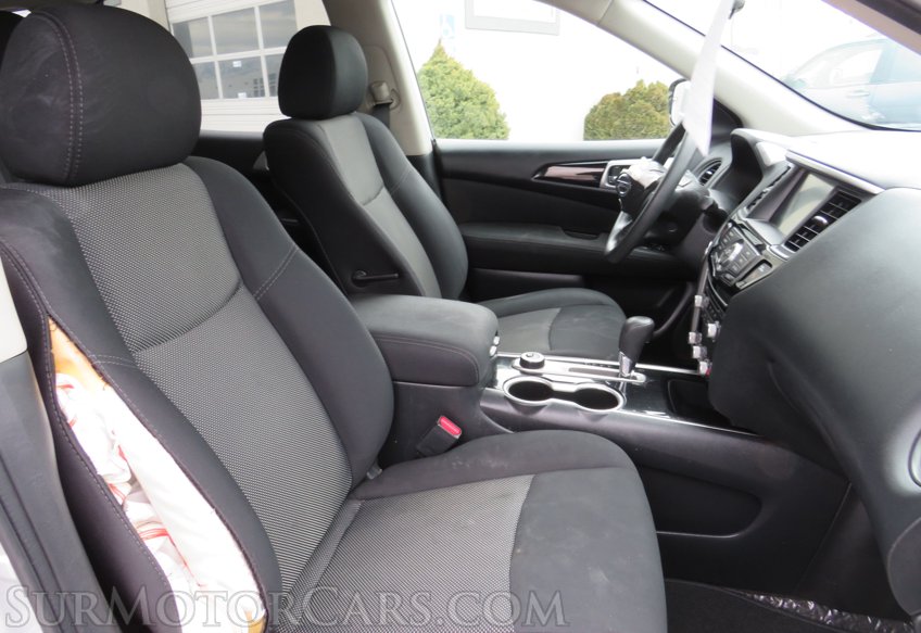 2017 Nissan Pathfinder - Image 28