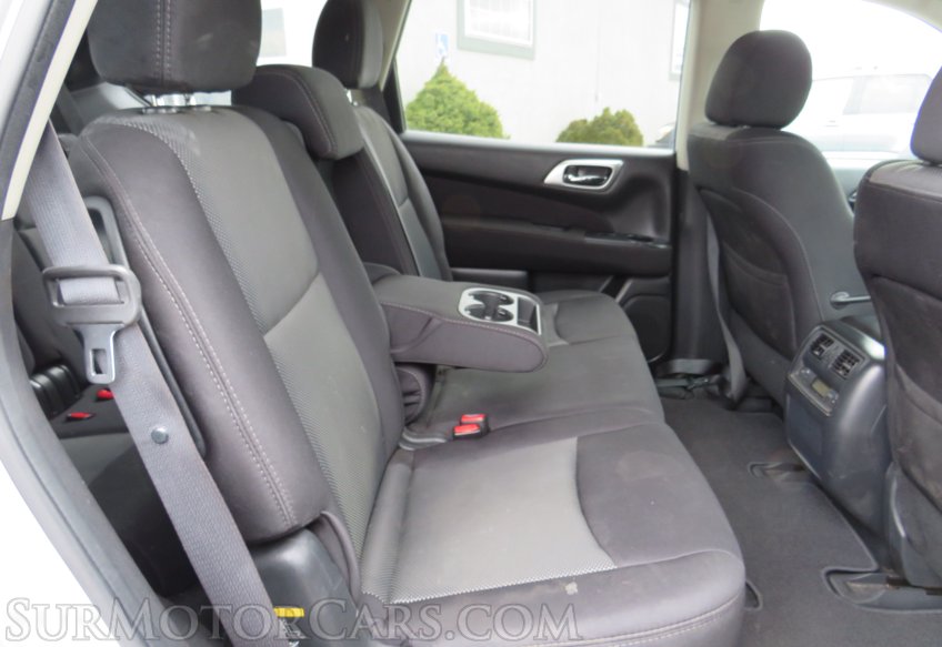 2017 Nissan Pathfinder - Image 29