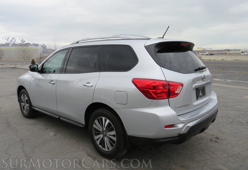 2017 Nissan Pathfinder - Image 9