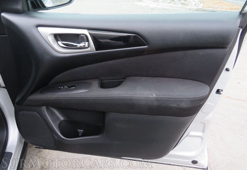 2017 Nissan Pathfinder - Image 46