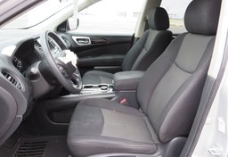 2017 Nissan Pathfinder - Image 26