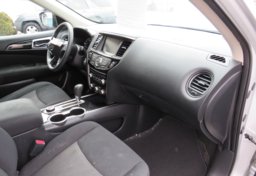 2017 Nissan Pathfinder - Image 25