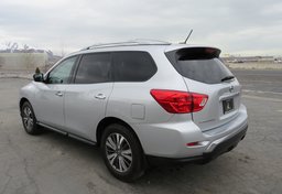 2017 Nissan Pathfinder - Image 9