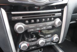 2017 Nissan Pathfinder - Image 39