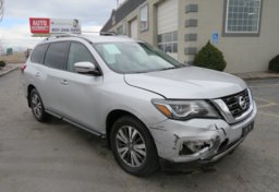 2017 Nissan Pathfinder - Image 4