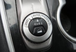 2017 Nissan Pathfinder - Image 41