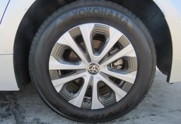 2020 Toyota Corolla Hybrid - Image 18