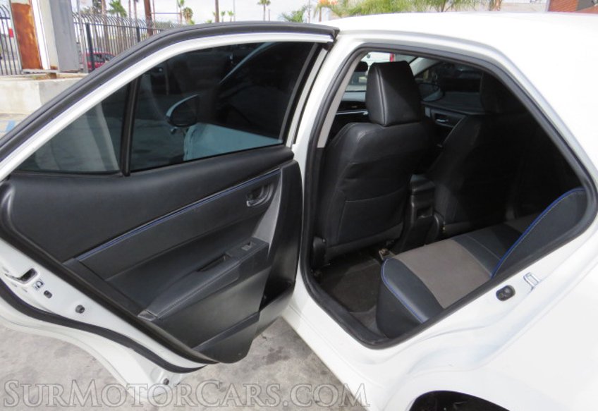 2018 Toyota Corolla - Image 21