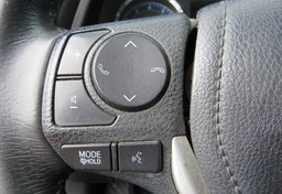 2018 Toyota Corolla - Image 34