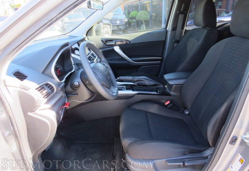 2020 Mitsubishi Eclipse Cross - Image 24