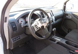 2019 Nissan Frontier - Image 23