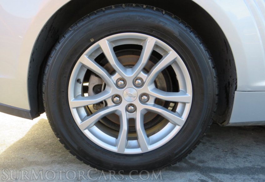 2015 Chevrolet Camaro - Image 16