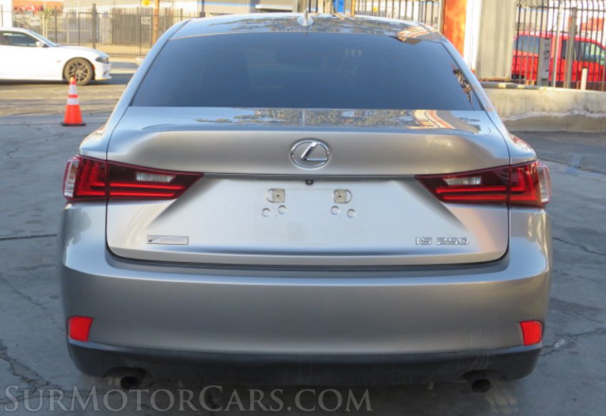 2015 Lexus IS 250 - Image 12