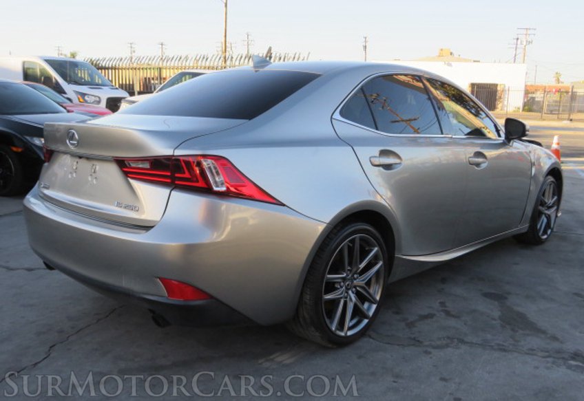2015 Lexus IS 250 - Image 10