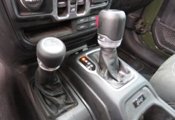 2021 Jeep Wrangler - Image 42