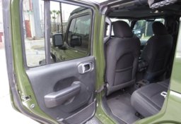 2021 Jeep Wrangler - Image 20