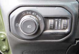 2021 Jeep Wrangler - Image 35