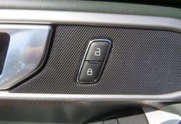 2021 Ford Explorer - Image 46