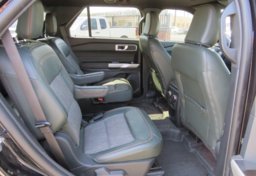 2021 Ford Explorer - Image 33